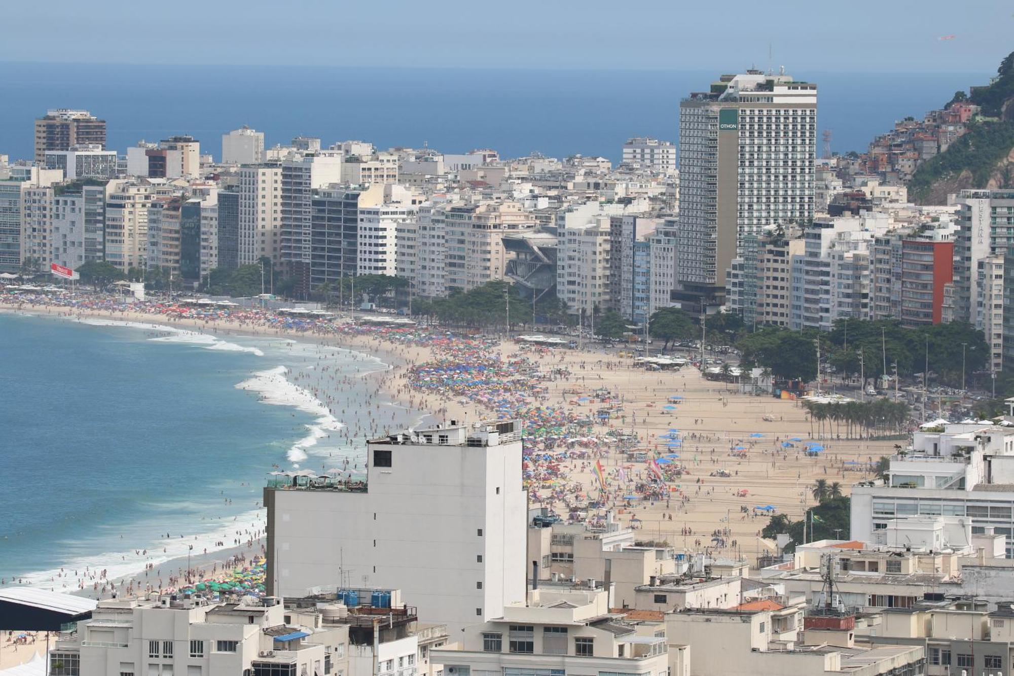 Spacious 2-floor Favela Loft With Hot Tub & Views - Leme, Copacabana Apartemen